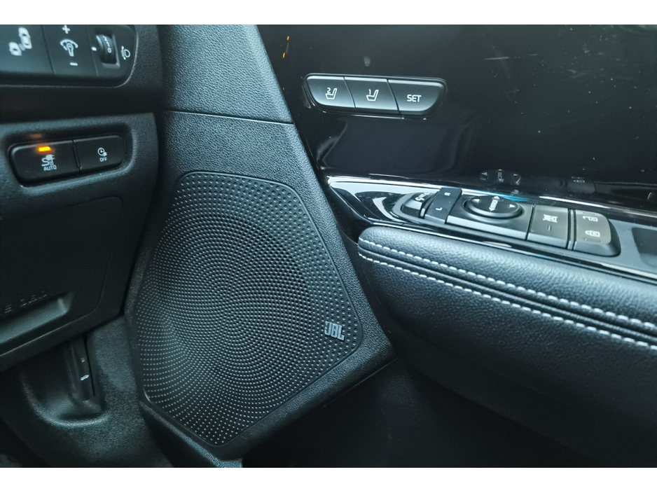 2021 Kia Niro 64KWH EV 4 PLUS **SUNROOF + HUGE SPEC** - FINANCE AVAILABLE - CALL US TODAY ON 01 492 6566 OR 087-092 5525 €18,950