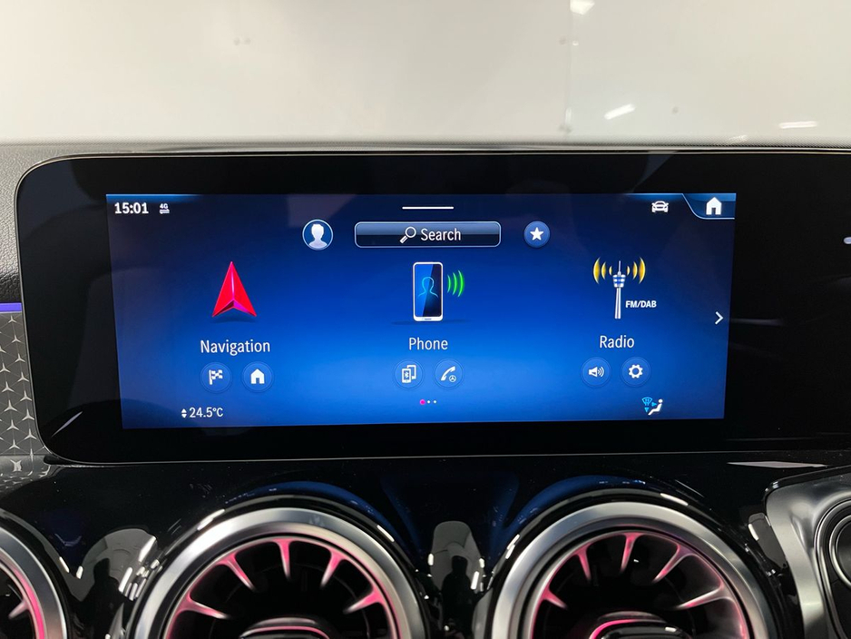 2025 Mercedes-Benz GLB - image 21