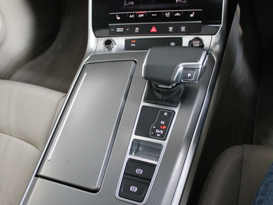 2021 Audi A6 - image 19