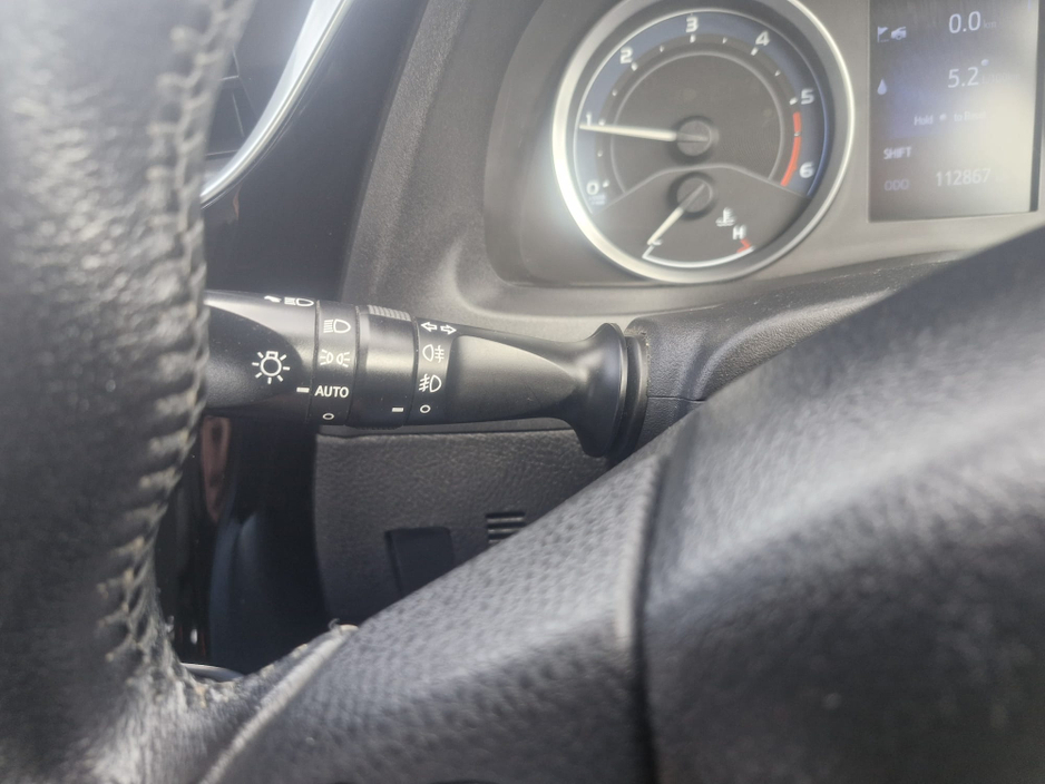 2017 Toyota Corolla - image 9