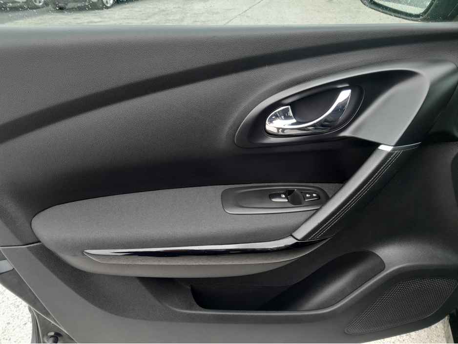 2018 Renault Kadjar - image 18