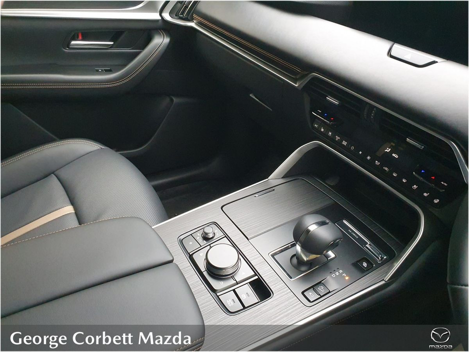 2026 Mazda CX-80 - image 16