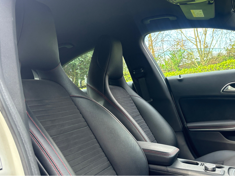 2015 Mercedes-Benz CLA Class - image 8