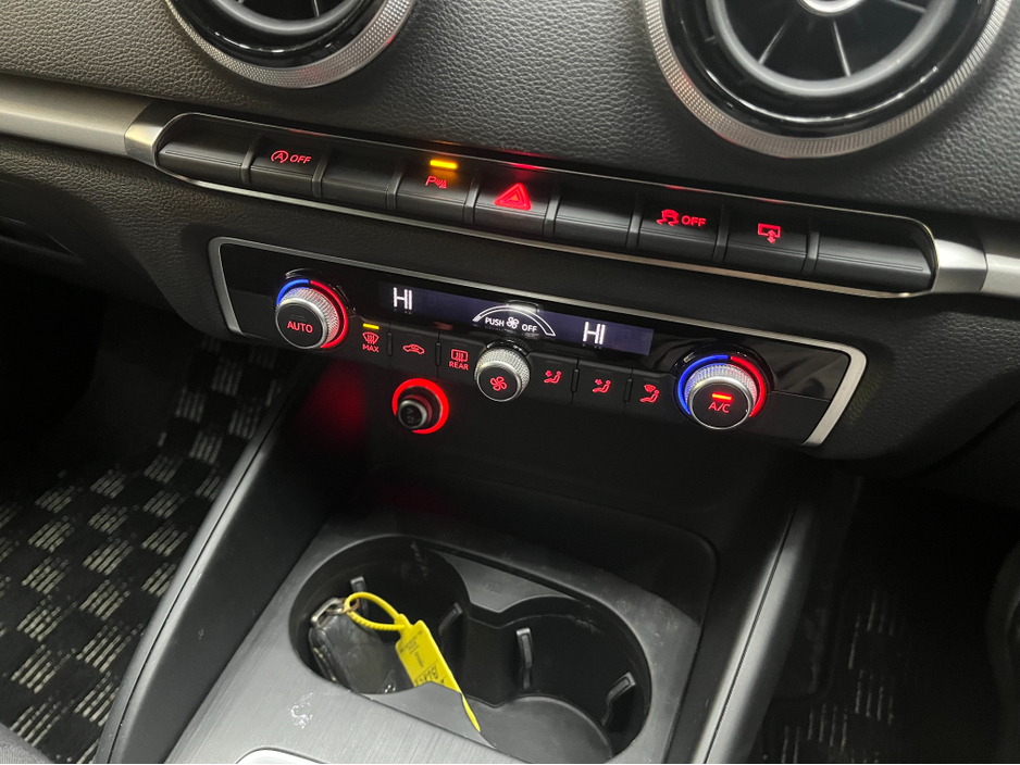 2015 Audi A3 - image 20