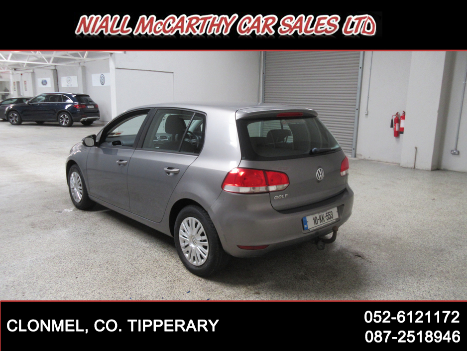 2010 Volkswagen Golf - image 7