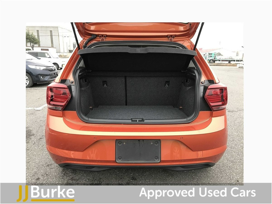 2018 Volkswagen Polo - image 12