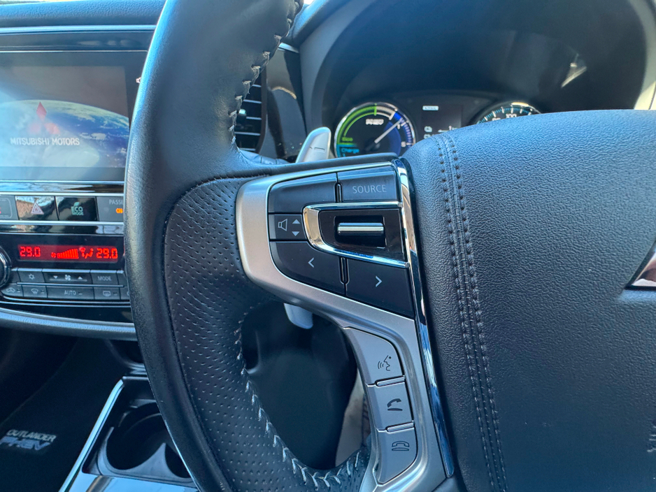 2019 Mitsubishi Outlander - image 30