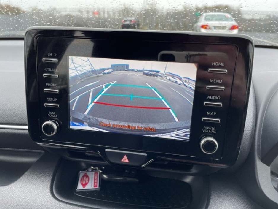 2022 Toyota Yaris - Hybrid - New Generation - Luna Edition - 1.5 - 5dr - Auto - Full Service History - EUR 160 Tax // Remote Central Locking // Front Electric Windows // Rear Electric Windows // Electric Mirrors // Fin €21,599