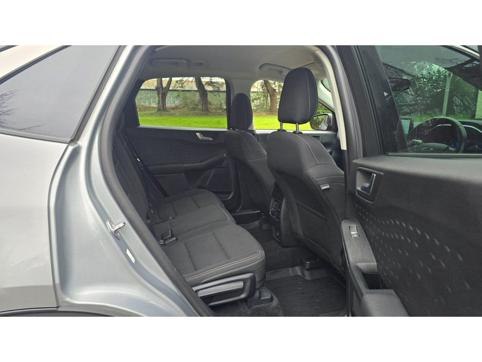 2021 Ford Kuga - image 14