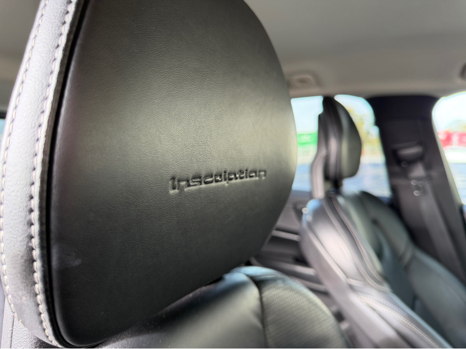 2018 Volvo XC60 - image 14