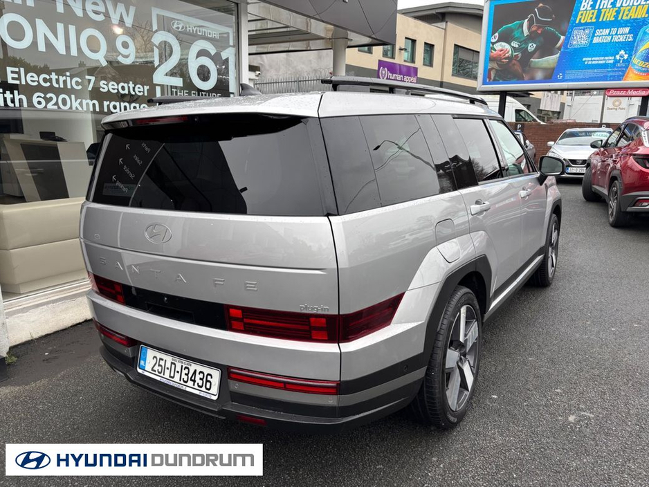 2025 Hyundai Santa Fe - image 4