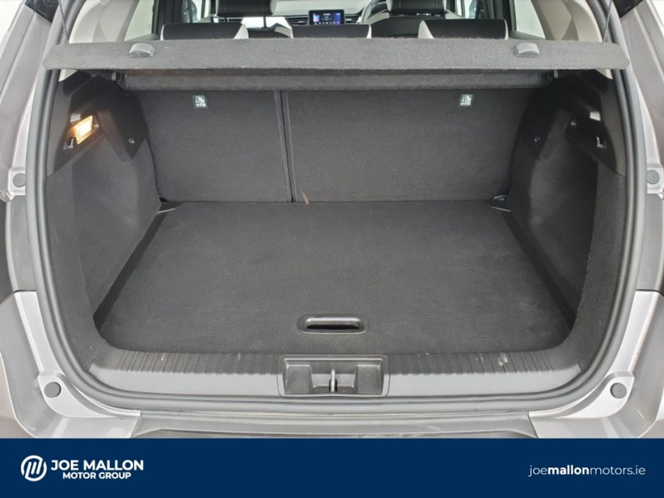 2022 Dacia Duster - image 8