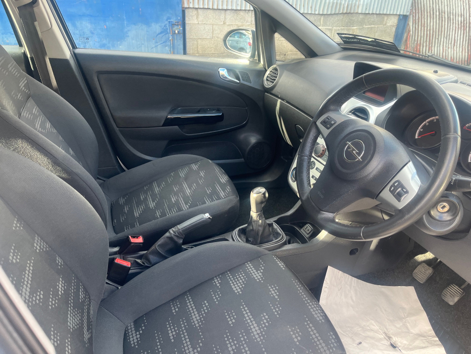 2014 Opel Corsa EXCITE 1.2I 16V 4DR €5,950