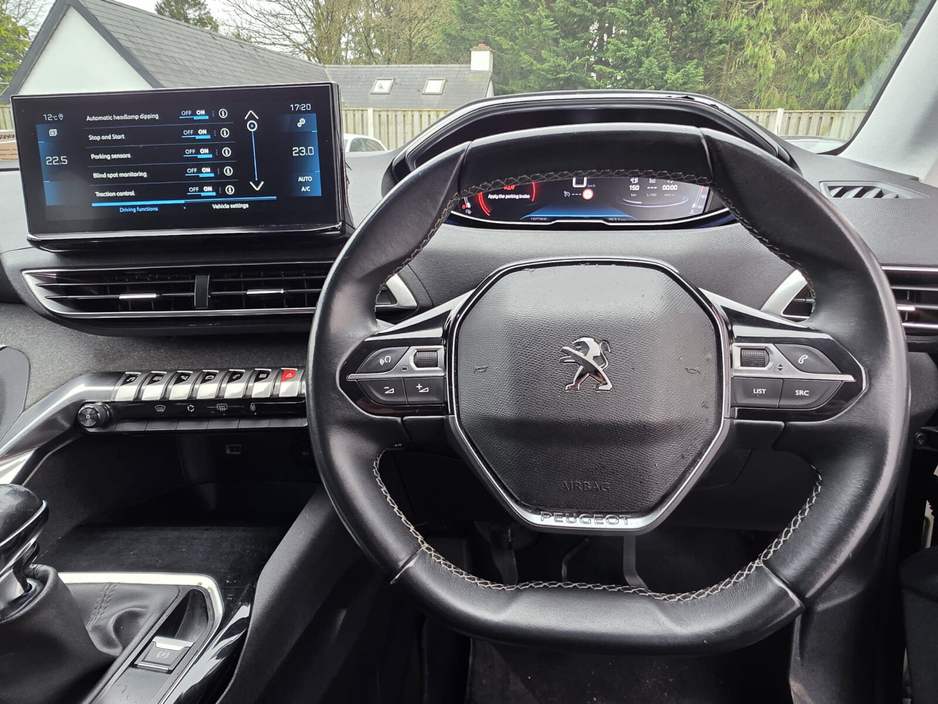 2022 Peugeot 3008 - image 14