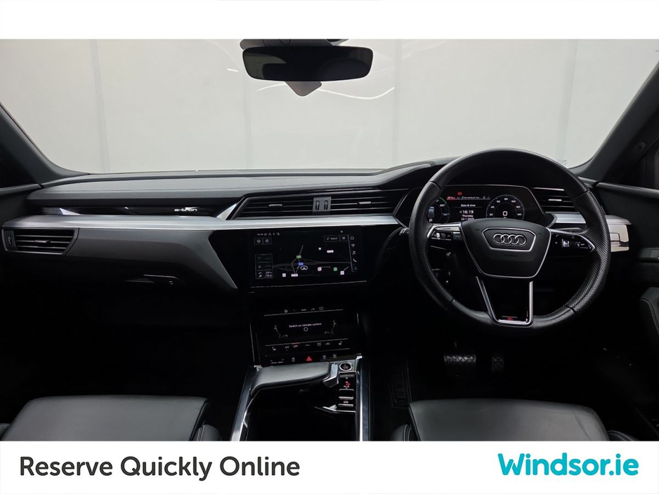 2022 Audi e-tron - image 3