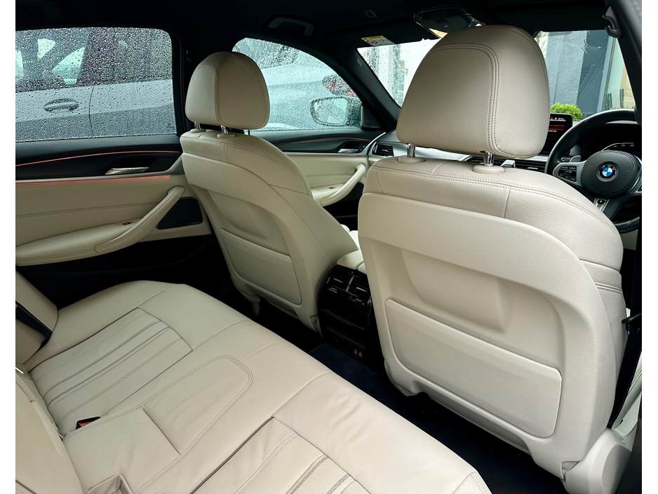 2023 BMW 5 Series ++LOW KM++ M SPORT PRO MHEV AUTO 520 D