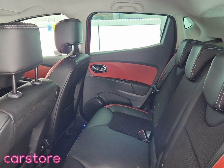 2018 Renault Clio - image 13