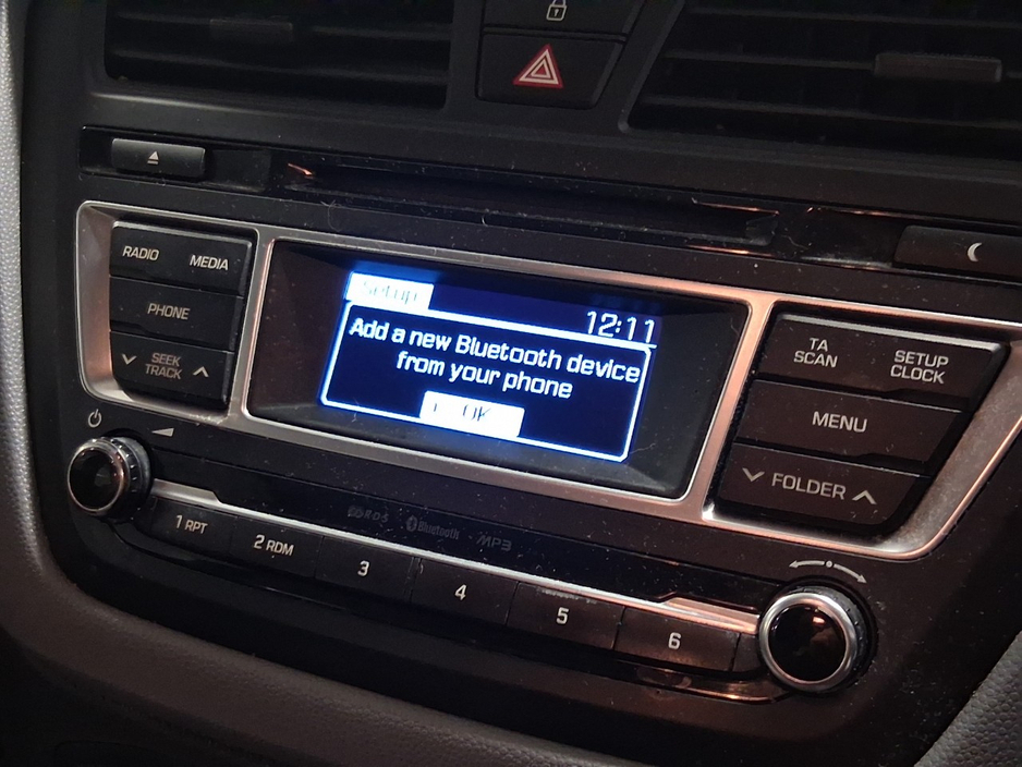 2015 Hyundai i20 - image 13