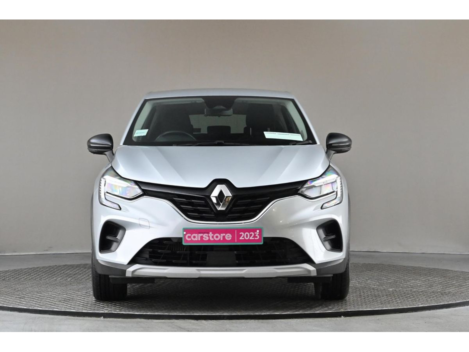 2023 Renault Captur - image 2