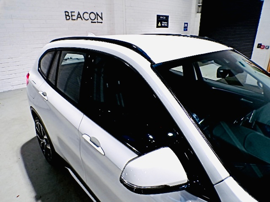 2020 BMW X1 - image 25