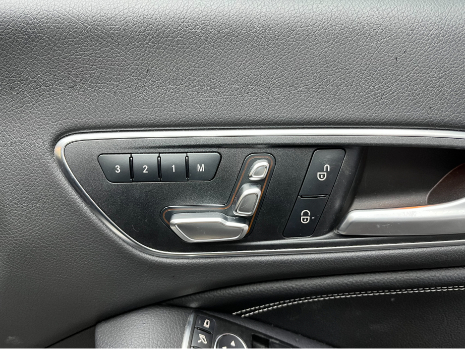 2017 Mercedes-Benz CLA Class €19950! 2017 MERCEDES-BENZ CLA180 1.6 AUTOMATIC / CRUISE CONTROL / REVERSE CAMERA / ELECTRIC MEMORY & HEATED SEATS / PADDLE SHIFTERS €19,950