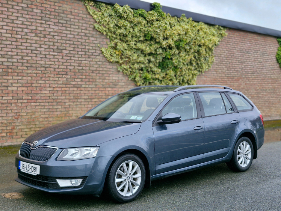 2016 Skoda Octavia - image 5