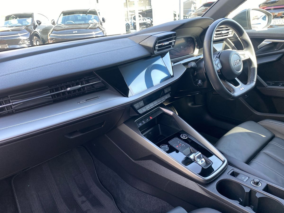 2022 Audi A3 - image 12