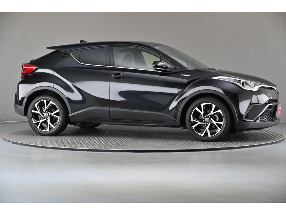 2017 Toyota C-HR 1.8 HYBRID *HALF LEATHER*9"ANDROID CAR PLAYER* €19,890
