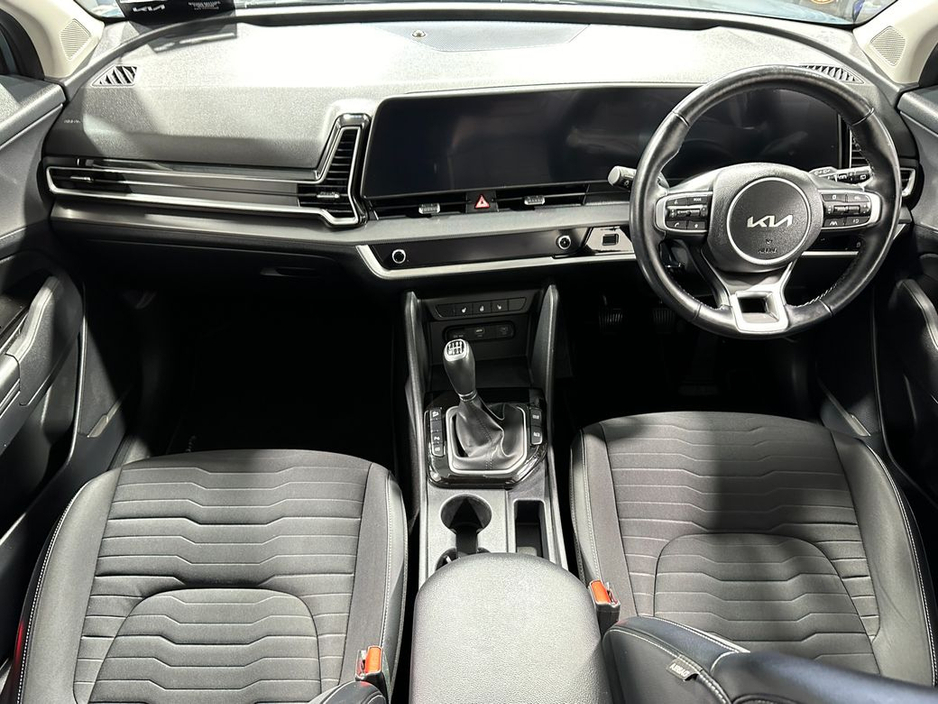 2023 Kia Sportage - image 9