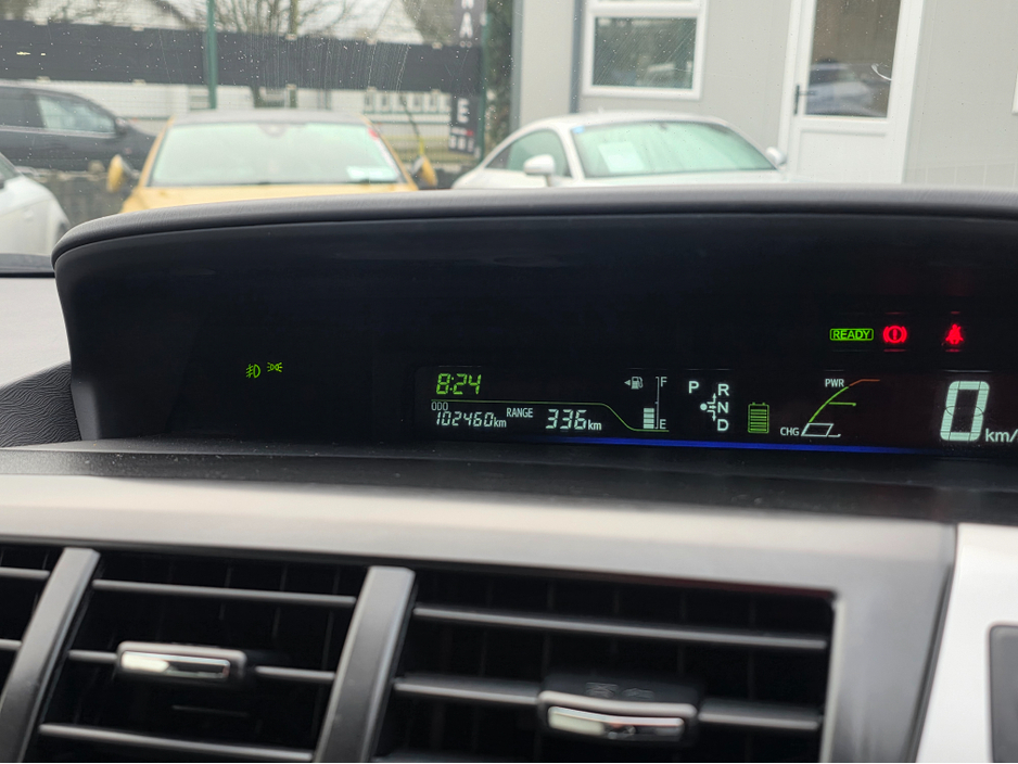 2013 Toyota Prius Alpha (7 Seater) - SELF CHARGING HYBRID -ALLOYS - REVERSE CAMERA - SIMI DEALER - LOW ROAD TAX BAND €13,450