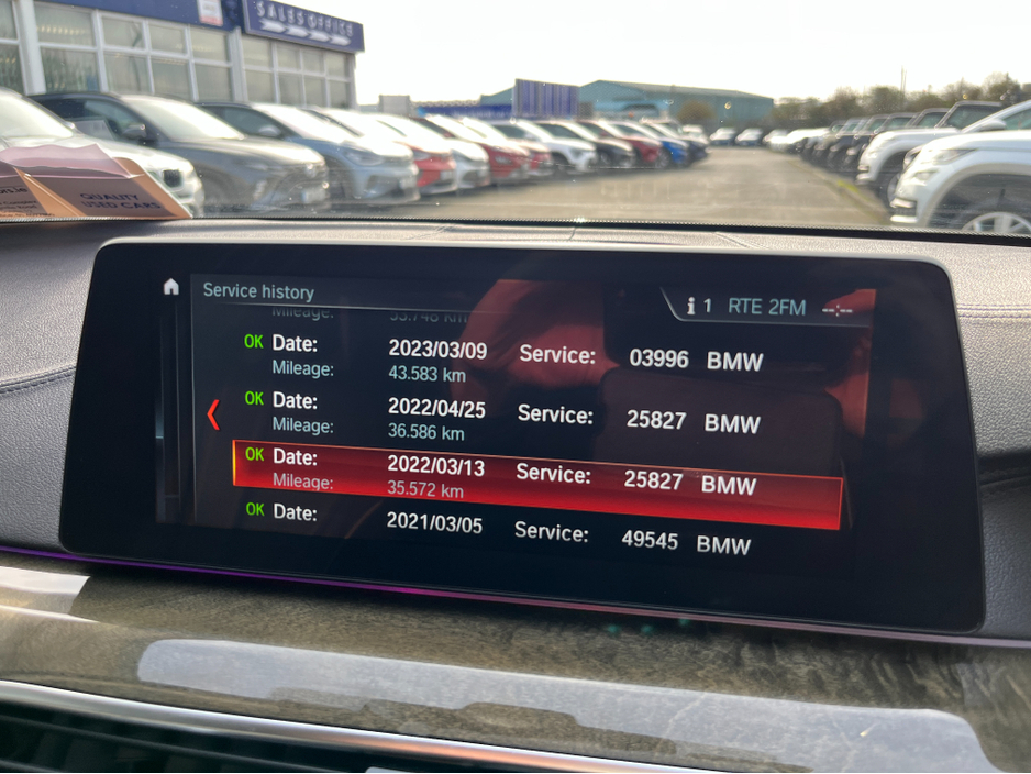 2018 BMW 5 Series - image 31