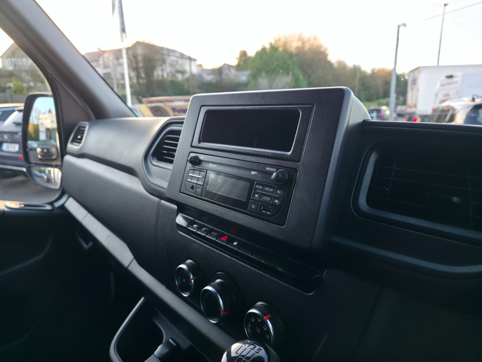 2022 Renault Master FWD LM35 BLUE DCI 150 B €17,500