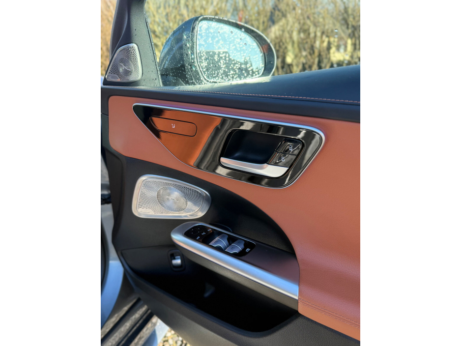 2022 Mercedes-Benz C Class - image 25