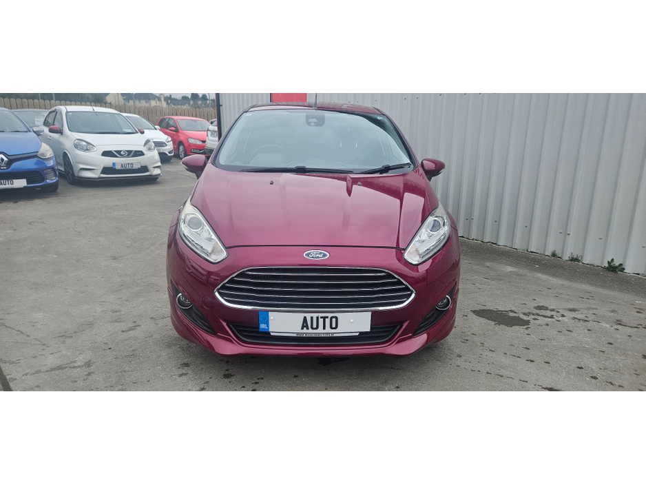 2015 Ford Fiesta - image 7