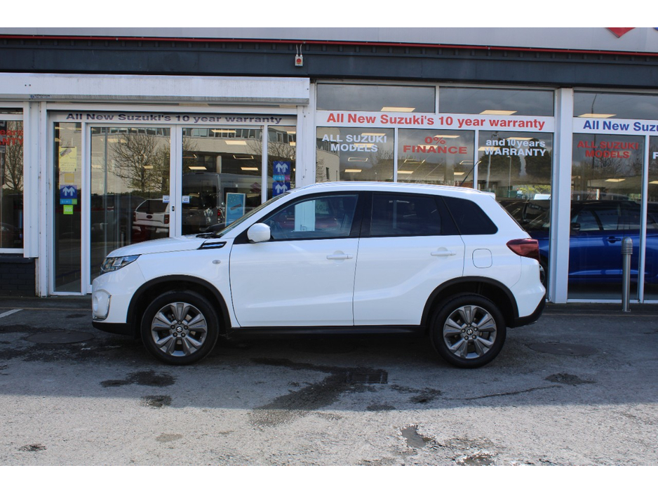 2023 Suzuki Vitara - image 6