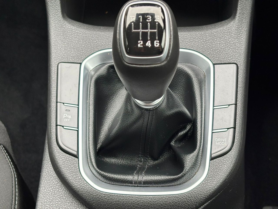 2024 Hyundai i30 - image 19