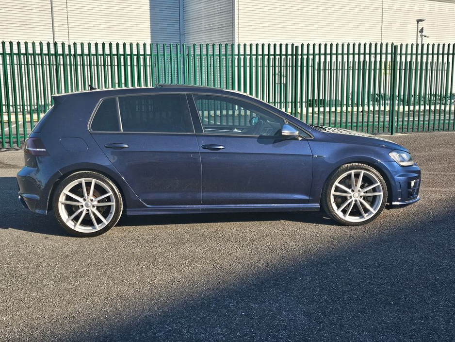 2016 Volkswagen Golf - image 10
