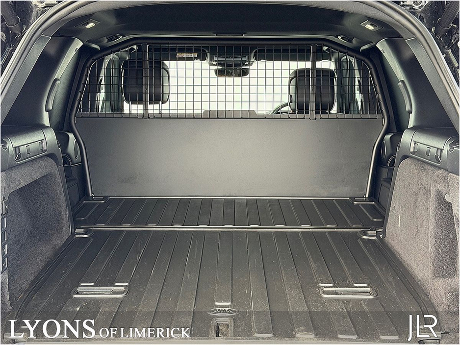 2025 Land Rover Discovery - image 13