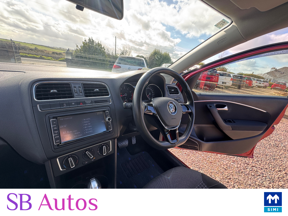 2016 Volkswagen Polo - image 13