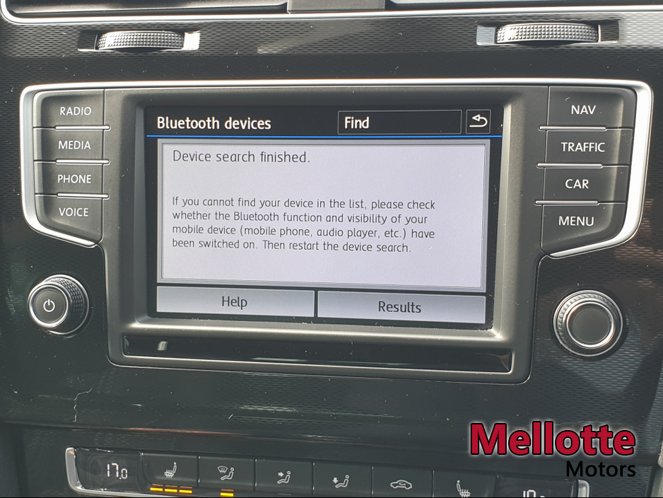 2017 Volkswagen Golf - image 15