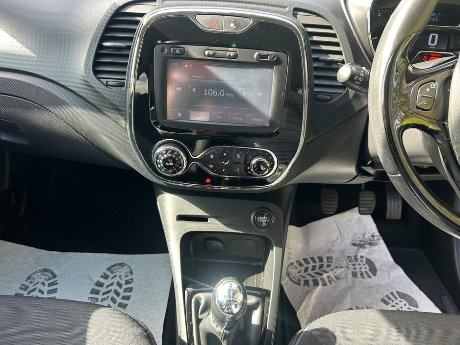 2015 Renault Captur - image 22