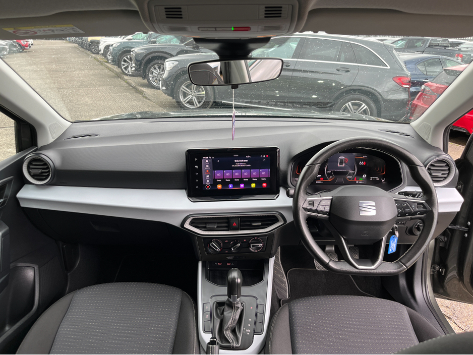 2023 SEAT Arona - image 13