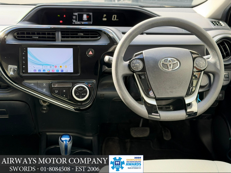 2020 Toyota Aqua - image 8