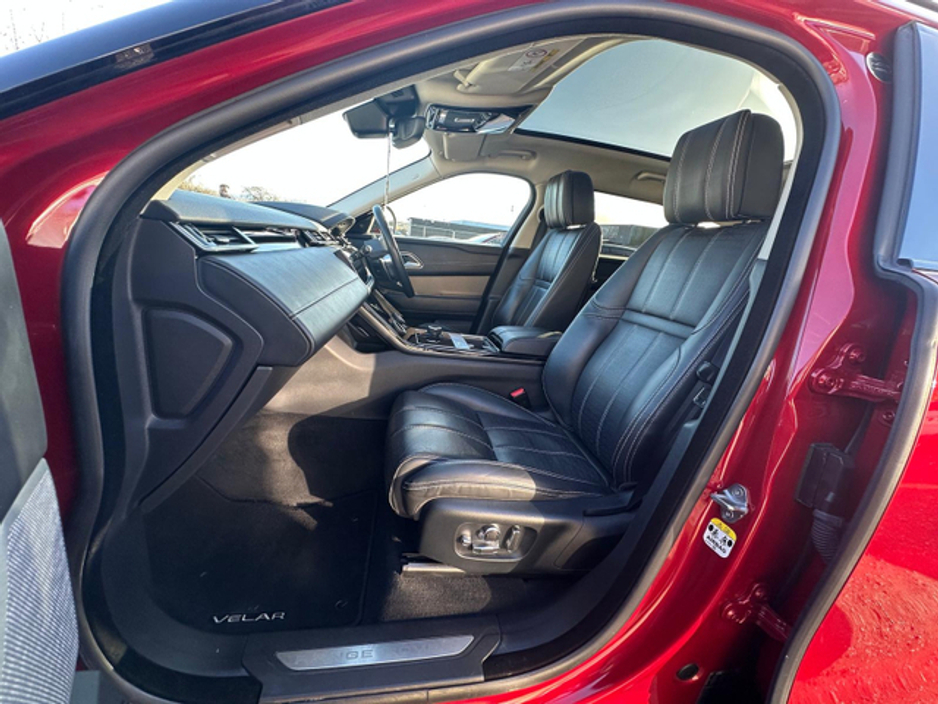 2019 Land Rover Range Rover Velar - image 15