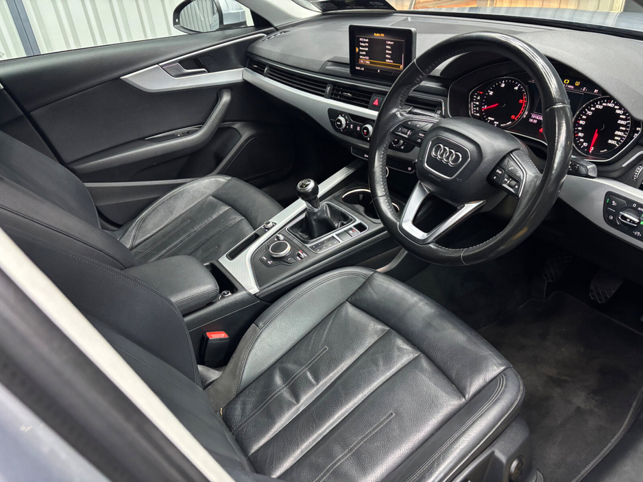 2017 Audi A4 - image 5