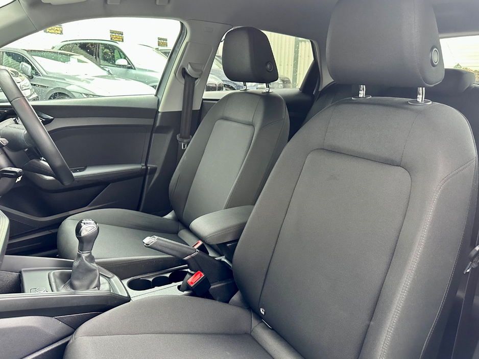 2022 Audi A1 - image 11