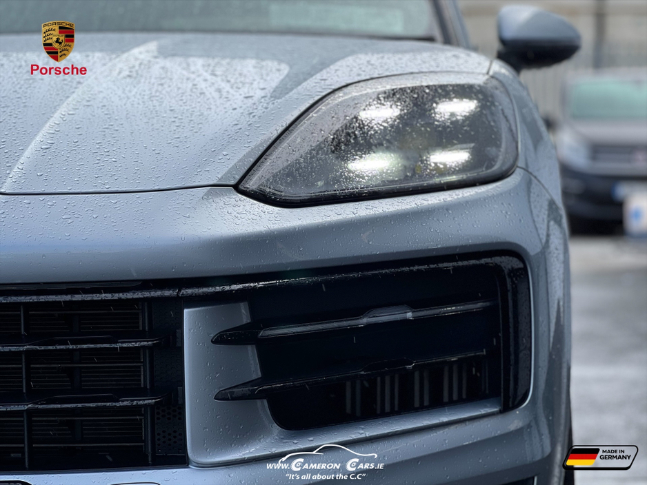 2024 Porsche Cayenne - image 17