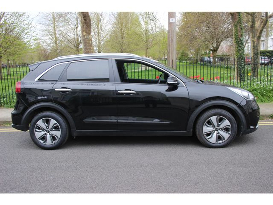 2019 Kia Niro - image 5