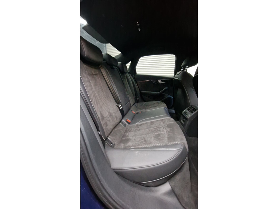 2021 Audi A4 - image 9