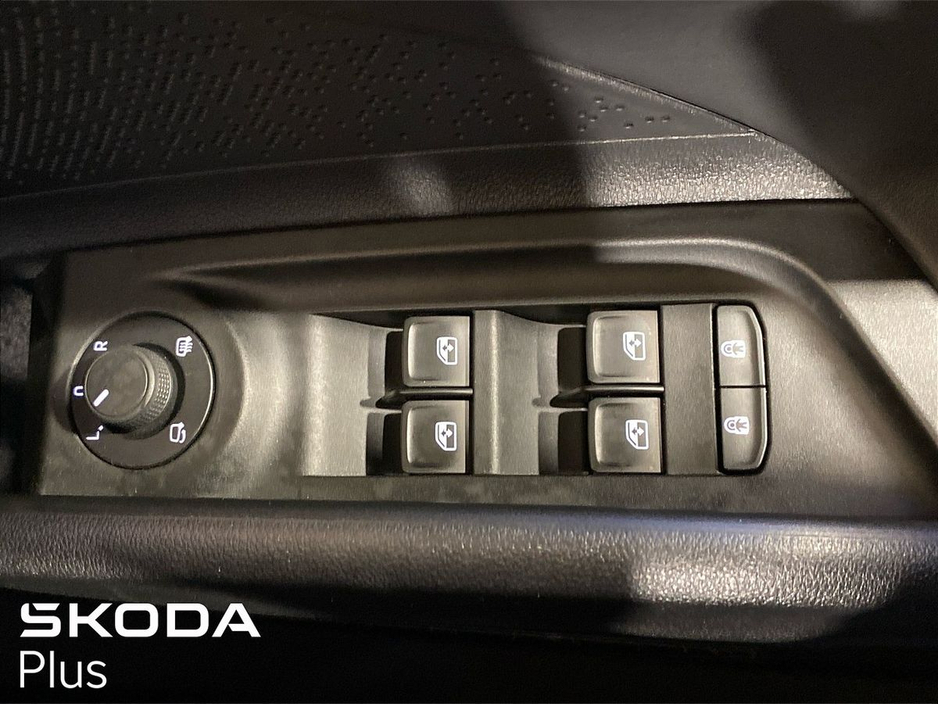 2026 Skoda Enyaq - image 24